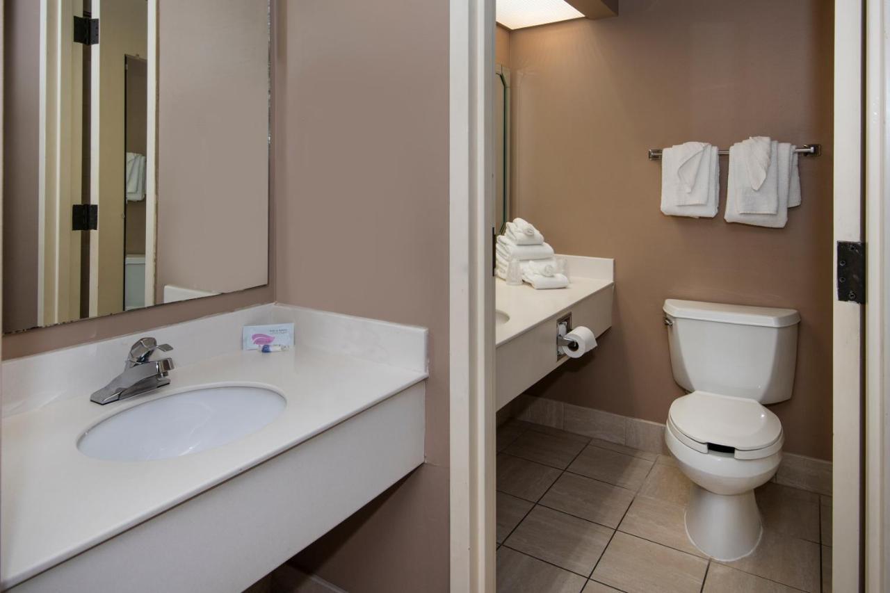 Guest Inn & Suites - Midtown Medical Center ลิตเติลร็อค ภายนอก รูปภาพ